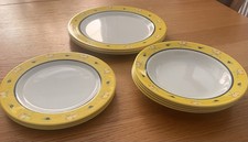 Colourful Plastic Dinnerware