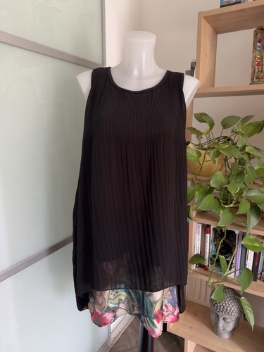 Desigual black pleated overlay - black,