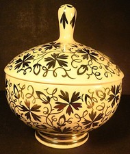 WEDGWOOD CREAM DECO POWDER