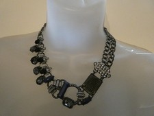 CHUNKY CHAIN NECKLACE