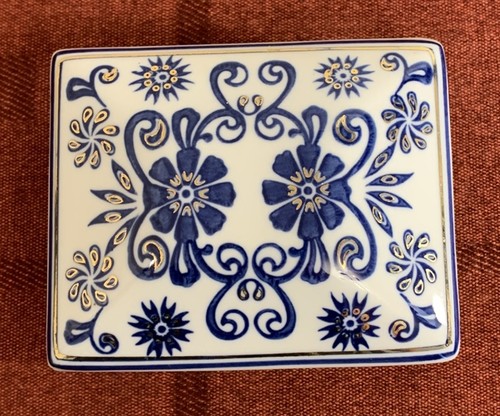 Floral porcelain trinket box - floral,