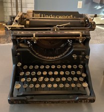 VINTAGE Underwood No. 5