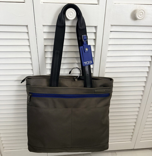 Tumi companion tote luggage - tumi,