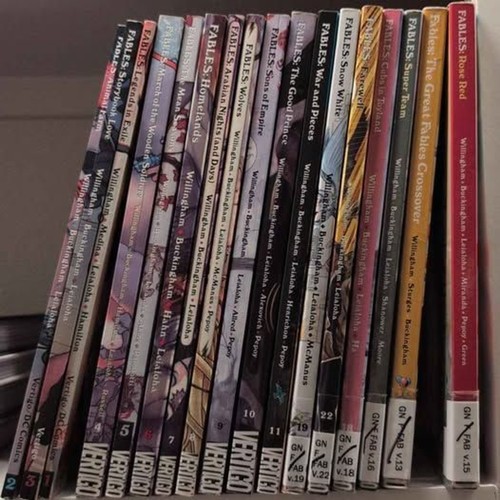 Fables set books - fables, 17