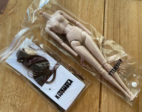 Kissmela scale female - 1/6, doll