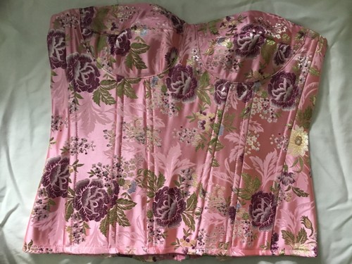 Floral pink bodice - pink,