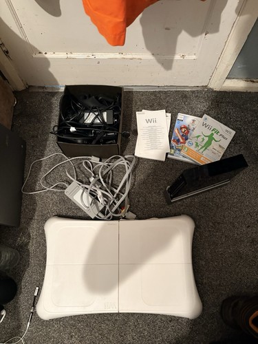 Nintendo wii console bundle - wii,