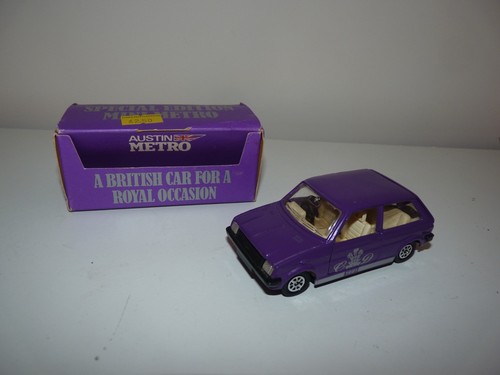 Corgi 51693 austin - mini, metro