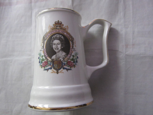 Queens silver jubilee 1977 mug - jubilee,