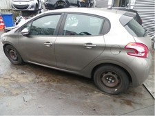 Front left door window peugeot - window,