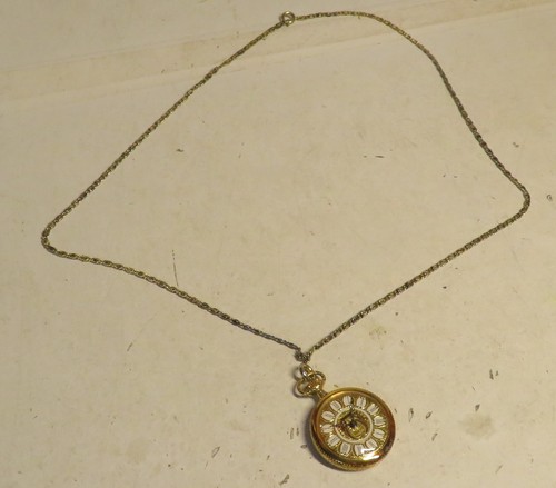 Vintage sovereign pendant - sovereign,