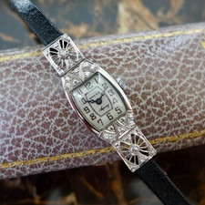 A BEAUTIFUL LADIES ROLEX