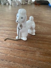 PRETTY VINTAGE PORCELAIN WHITE