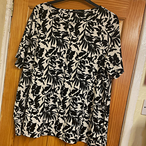 Evans black white floral - evans, round