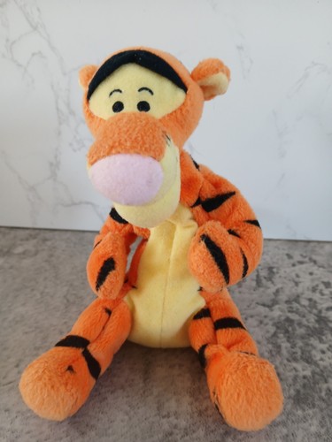 Mattel tigger from winnie - mattel,