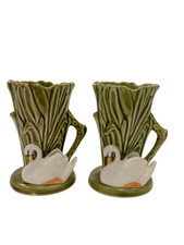 Vintage SylvaC 4385 Swan Vase Pair Made in England Green Ceramic Preowned