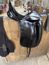dressage saddle 17.5 adjustable Gullet System By Carl Hester PDS Version
