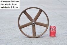 Old vintage cast iron shepherd - old,