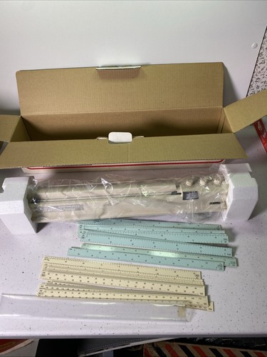 Knitmaster knitting machine - knitting,