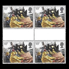 GB 1981 : QEII 18p. Fishing Industry- 'Trawl Net’ Gutter Block(4) [MNH] [SG1167]