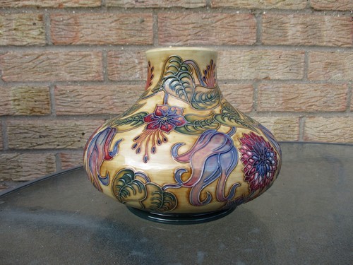 Moorcroft tahiti pattern vase - tahiti,