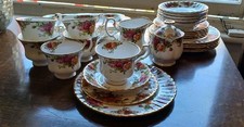 Royal Albert Old Country Roses