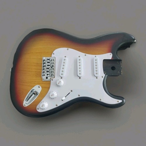 New loaded strat body - new,