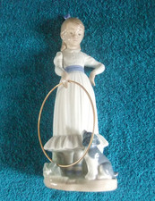 LLADRO NAO - GIRL WITH HOOP &