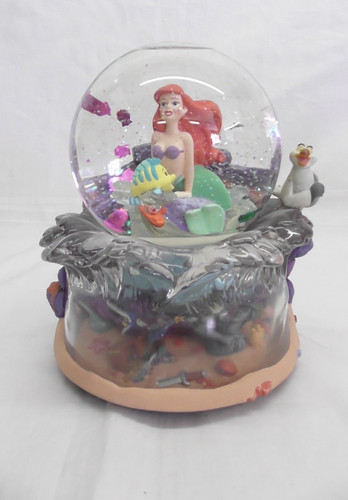 Disney snow globe the little - snow,