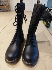 Dr. Martens 1B99 Virginia