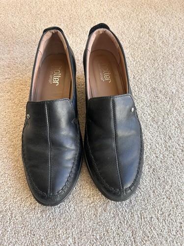 Immaculate pair ladies - pair,