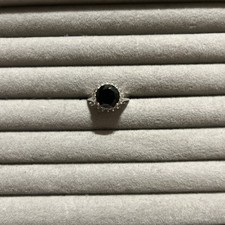 L To M Black Spinel & White