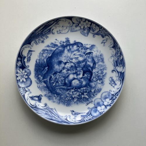 Danbury mint collectors - mint, 8"