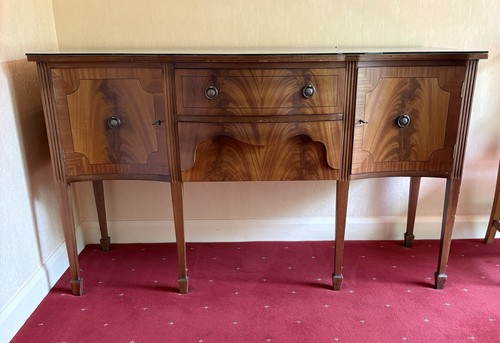 Vintage mahogany serpentine - mahogany,