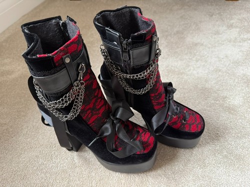 Gothic women red - red, black