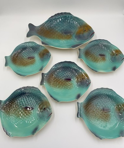 Collectable plates vintage - plates,