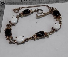 Vintage Mid Century Oval Black & White Lucite Cabs Bracelet Safety Chain 7 1/2”