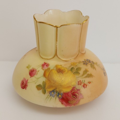 Royal worcester porcelain - royal,