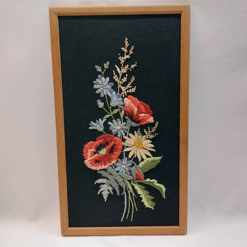 Vintage cottage core - cottage, poppies