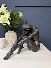 Medium - Posed Naked Woman