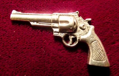 Pewter smith wesson brooch - smith,