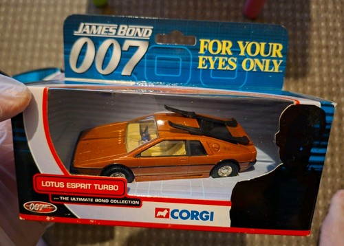 Corgi james bond 007 - james,