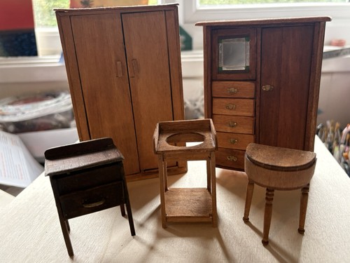 Dolls house wooden - dolls, 1:12