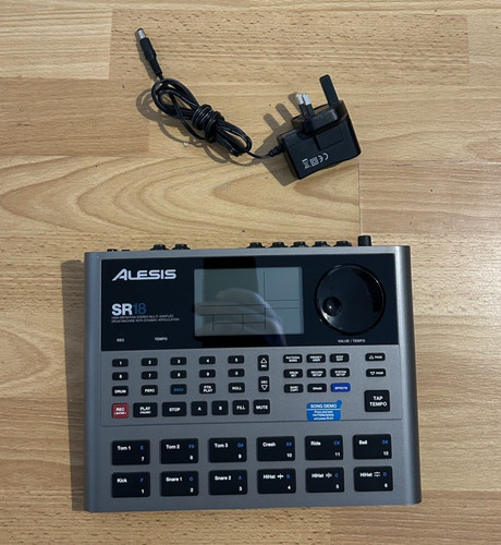 Alesis sr18 drum machine - sr18,