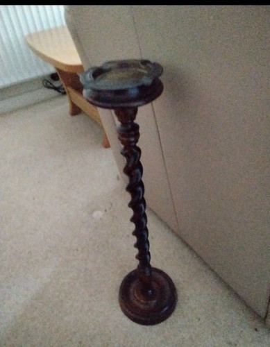 Wooden barley twist stand - barley,