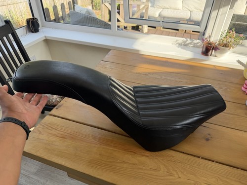 Saddlemen tuck roll - n,
