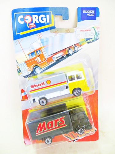 Corgi red hot value juniors - red,