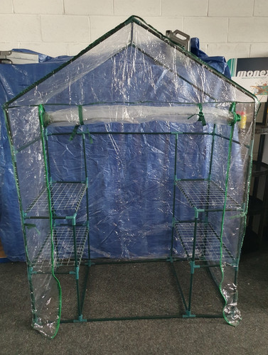 Walk greenhouse clear - in,