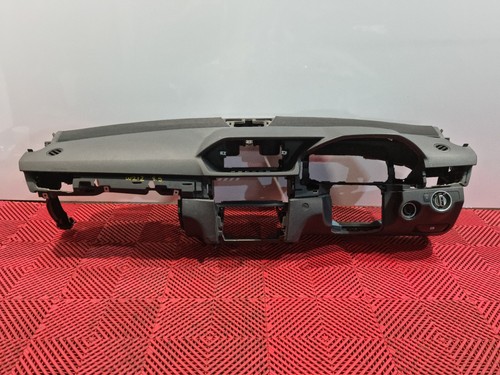 Mercedes class dashboard - mercedes,