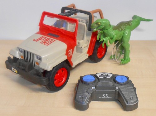 Jurassic world raptor attack - jurassic,